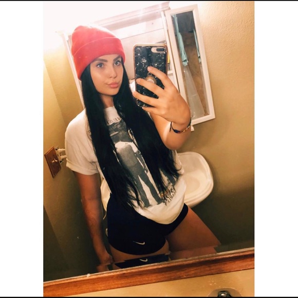 Meet your Posher, Pamela - Picture 2 of 7